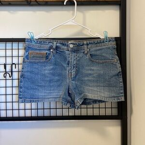 EUC | No Boundaries‎ junior’s denim shorts — size 11